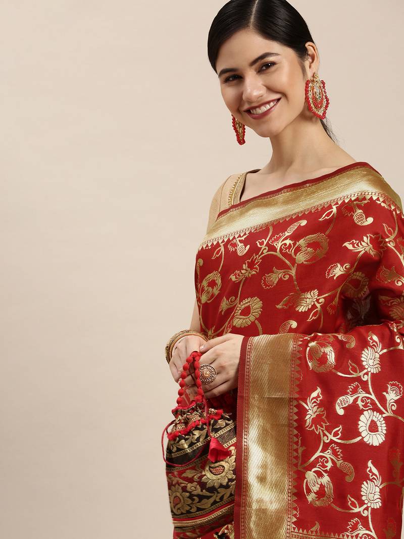 š¹ Regal Rouge Banarasi Elegance š¹