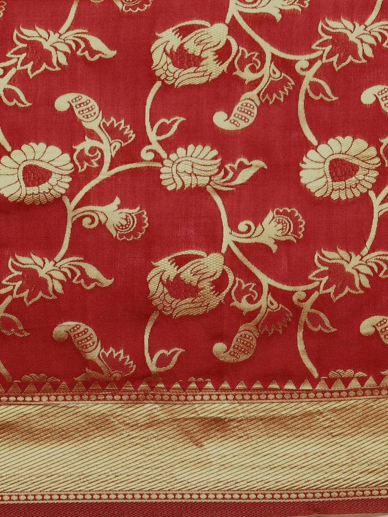 š¹ Regal Rouge Banarasi Elegance š¹